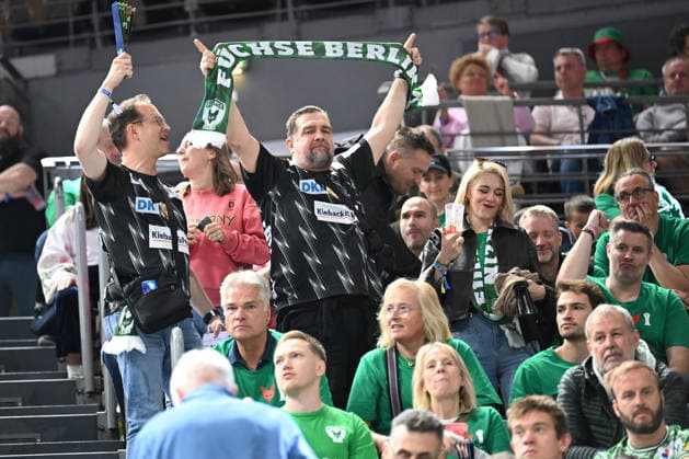 GER, Lanxess Arena Koeln, HBL, LIDL FINAL4, Men, Spiel um Platz 3, TBV Lemgo Lippe vs. SC Magdeburg 19.04.2026, Lanxess Arena , Koeln , GER, Lanxess Arena Koeln, HBL, LIDL FINAL4, Men, Spiel um Platz 3, TBV Lemgo Lippe vs. SC Magdeburg , im Bild: Fans der Fuechse Berlin