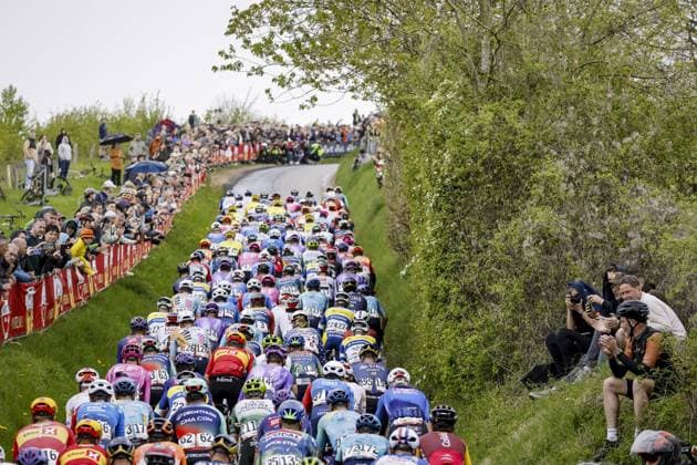 GULPEN - The men s peloton in action on the Gulpenberg during the 2026 Amstel Gold Race in Gulpen. VINCENT JANNINK ANP xVIxANPxSportx xxANPxIVx 556202797 originalFilename: 556202797.jpg