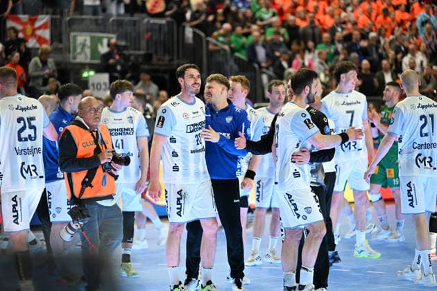 GER, Lanxess Arena Koeln, HBL, LIDL FINAL4, Men, Spiel um Platz 3, TBV Lemgo Lippe vs. SC Magdeburg 19.04.2026, Lanxess Arena , Koeln , GER, Lanxess Arena Koeln, HBL, LIDL FINAL4, Men, Spiel um Platz 3, TBV Lemgo Lippe vs. SC Magdeburg , im Bild: nach Ende des Spiels freuen sich die Lemgoer ueber den Sieg und 3. Platz
