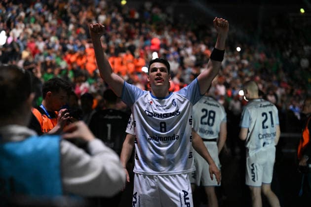 GER, Lanxess Arena Koeln, HBL, LIDL FINAL4, Men, Spiel um Platz 3, TBV Lemgo Lippe vs. SC Magdeburg 19.04.2026, Lanxess Arena , Koeln , GER, Lanxess Arena Koeln, HBL, LIDL FINAL4, Men, Spiel um Platz 3, TBV Lemgo Lippe vs. SC Magdeburg , im Bild: nach Ende des Spiels freuen sich die Lemgoer ueber den Sieg und 3. Platz