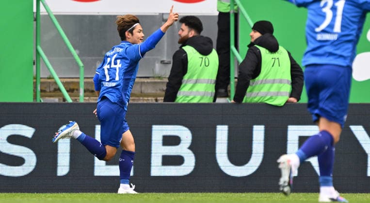 19.04.2026 - Fussball - Saison 2025 2026 - 2. Fussball - Bundesliga - 30. Spieltag: SpVgg Greuther Fürth ( Kleeblatt ) - SV Darmstadt 98 ( Lilien ) - Sportfoto Zink - xwoxzix - DFL regulations prohibit any use of photographs as image sequences and or quasi-video - only for editorial use - Torjubel Jubel Freude nach Treffer Tor Torschuß zum 1:2 durch Yosuke Furukawa (44, SV Darmstadt 98 D98 SV98 ) -