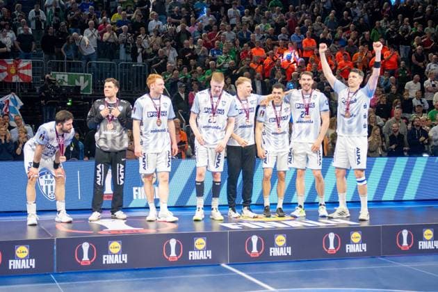 Siegerehrung, TBV Lemgo Lippe, Platz 3, TBV Lemgo Lippe - SC Magdeburg, DHB-Pokal Maenner, Herren, 6. Spieltag, Spiel um Platz 3, Daikin HBL, Lidl Final 4, 19.04.2026 Köln NRW Deutschland