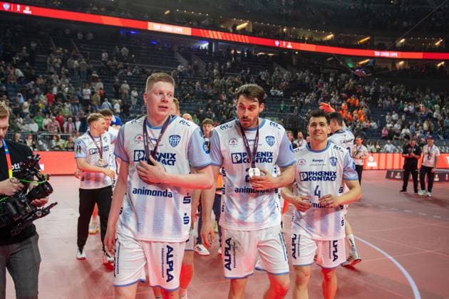 TBV Lemgo Lippe, Platz 3, Feier mit den Fans, TBV Lemgo Lippe - SC Magdeburg, DHB-Pokal Maenner, Herren, 6. Spieltag, Spiel um Platz 3, Daikin HBL, Lidl Final 4, 19.04.2026 Köln NRW Deutschland
