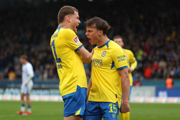 Braunschweig vs Hertha, 2. BL Braunschweig, 19.04.2026, Fußball, Herren, 2. BL, Saison 2025 2026, Eintracht Braunschweig vs. Hertha BSC Berlin: Max Marie (Eintracht Braunschweig) jubelt mit Kevin Ehlers (Eintracht Braunschweig) nach seinem Tor zum 1:1 (DFL DFB REGULATIONS PROHIBIT ANY USE OF PHOTOGRAPHS as IMAGE SEQUENCES and or QUASI-VIDEO) Stadion an der Hamburger Straße Niedersachsen Deutschland