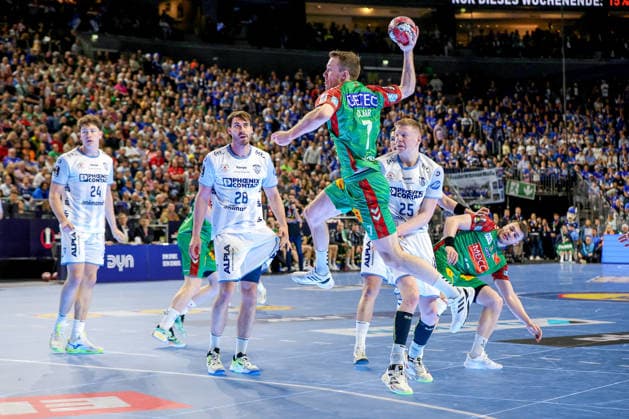 19.04.2026, xsscx, Handball, DHB-Pokal Lidl Final4, Spiel um Platz 3, TBV Lemgo-Lippe - SC Magdeburg, Saison 2025 2026 Herren, Lanxess Arena, Köln: Felix Claar (SC Magdeburg 07) beim Wurf Photo: xSandraxScherningxPressefotoKochx Nordrhein-Westfalen Deutschland