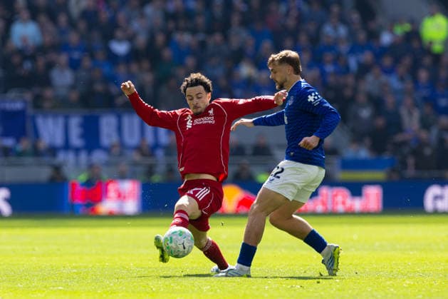 Football - FA Premier League - Everton FC v Liverpool FC LIVERPOOL, ENGLAND - Sunday, April 19, 2026: Liverpool s Curtis Jones challenges Everton s Kiernan Dewsbury-Hall (R) during the FA Premier League match between Everton FC and Liverpool FC, the 248th Merseyside Derby, at Bramley-Moore Dock. (Photo by David Rawcliffe Propaganda) LIVERPOOL Bramley-Moore Dock MERSEYSIDE ENGLAND  Copyright: xDavidxRawcliffex P2026-04-19-Everton_Liverpool-67