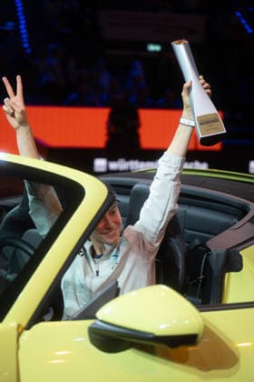 Siegerin Elena Rybakina (KAZ) im Bild mit Sieger Pokal vor Porsche 911, Freude, Jubel, Emotion, GER, Elena Rybakina vs. Karolina Muchova, Tennis, ATP, Tennis Herren Turnier, WTA, Tennis Damen 500, Porsche Tennis Grand-Prix, Finale, 19.04.2026, GER, Elena Rybakina vs. Karolina Muchova, Tennis, ATP-Turnier, WTA 500, Porsche Tennis Grand-Prix, Finale, 19.04.2026, Stuttgart Copyright: xEibner-Pressefoto EdwardxCheungx EP_ECG