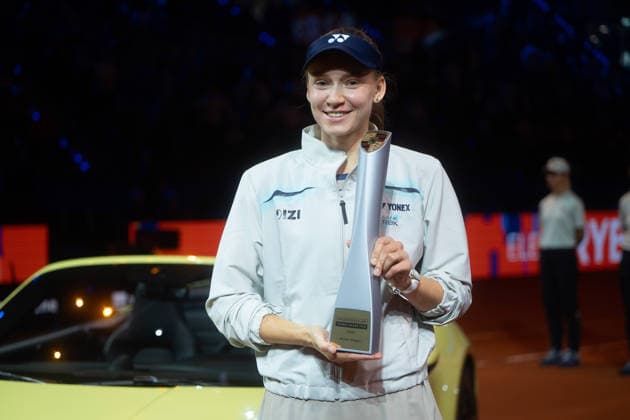 Siegerin Elena Rybakina (KAZ) im Bild mit Sieger Pokal vor Porsche 911, Freude, Jubel, Emotion, GER, Elena Rybakina vs. Karolina Muchova, Tennis, ATP, Tennis Herren Turnier, WTA, Tennis Damen 500, Porsche Tennis Grand-Prix, Finale, 19.04.2026, GER, Elena Rybakina vs. Karolina Muchova, Tennis, ATP-Turnier, WTA 500, Porsche Tennis Grand-Prix, Finale, 19.04.2026, Stuttgart Copyright: xEibner-Pressefoto EdwardxCheungx EP_ECG