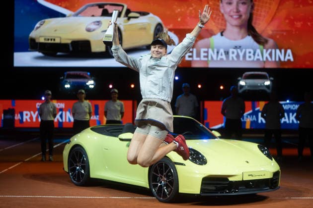 Siegerin Elena Rybakina (KAZ) im Bild mit Sieger Pokal vor Porsche 911, Freude, Jubel, Emotion, GER, Elena Rybakina vs. Karolina Muchova, Tennis, ATP, Tennis Herren Turnier, WTA, Tennis Damen 500, Porsche Tennis Grand-Prix, Finale, 19.04.2026, GER, Elena Rybakina vs. Karolina Muchova, Tennis, ATP-Turnier, WTA 500, Porsche Tennis Grand-Prix, Finale, 19.04.2026, Stuttgart Copyright: xEibner-Pressefoto EdwardxCheungx EP_ECG