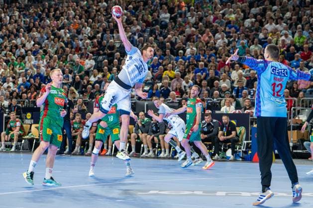 Hendrik Wagner, Rueckraum (TBV Lemgo Lippe 28), Matej Mandic, Torwart, (SC Magdeburg 12), TBV Lemgo Lippe - SC Magdeburg, DHB-Pokal Maenner, Herren, 6. Spieltag, Spiel um Platz 3, Daikin HBL, Lidl Final 4, 19.04.2026 Köln NRW Deutschland
