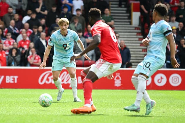 Nottingham, England, 19th April 2026. Zian Flemming of Burnley receives the ball to score the opening goal of the game for his side during the Nottingham Forest vs Burnley Premier League match at the City Ground, Nottingham. Picture credit should read: Harriet Massey Sportimage EDITORIAL USE ONLY. No use with unauthorised audio, video, data, fixture lists, club league logos or live services. Online in-match use limited to 120 images, no video emulation. No use in betting, games or single club league player publications. SPI_051_FOREST_V_BURNLEY SPI-4702-0048