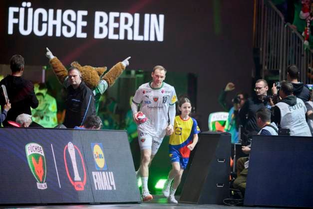 Einlauf Mathias GIDSEL (B). Finale Füchse Berlin (B) - Bergischer HC (BHC), am 19.04.2026. Handball DHB Pokal Final4 2026, vom 18.04 - 19.04.2026 in Koeln Deutschland. Â