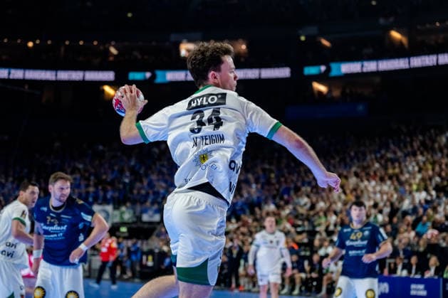 Köln, 19.04.2026, Handball, Herren, Lidl Final4, DHB Pokal, Finale, Füchse Berlin - Bergischer HC Hakun West av Teigum (Füchse Berlin, 34) beim Torwurf Köln Lanxess Arena NRW Germany