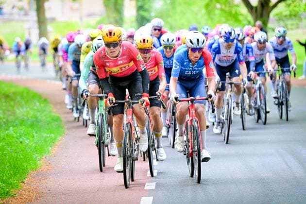 The pack of riders pictured in action during the men elite Amstel Gold Race one day cycling race, 257,4 km from Maastricht to Valkenburg, The Netherlands, Sunday 19 April 2026. DIRKxWAEM  x171337767x