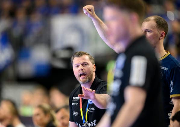 Trainer Arnor Thor Gunnarssen (BHC) Gestik. Finale Füchse Berlin (B) - Bergischer HC (BHC), am 19.04.2026. Handball DHB Pokal Final4 2026, vom 18.04 - 19.04.2026 in Koeln Deutschland. Â