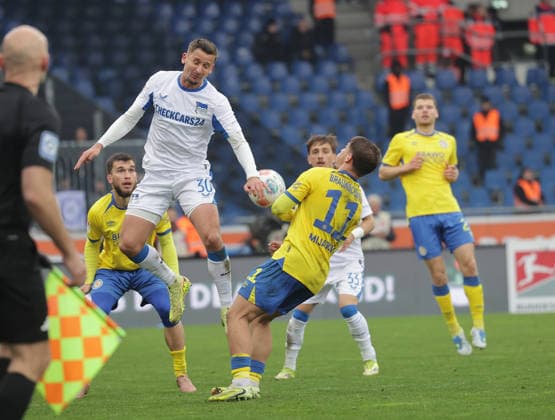 Paul Seguin (Hertha BSC Berlin), Jovan Mijatovic (Eintracht Braunschweig) Fussball, Herren, Saison 2025 2026 2.BL, Eintracht Stadion, Eintracht Braunschweig gegen Hertha BSC Berlin 1-1 DFL REGULATIONS PROHIBIT ANY USE OF PHOTOGRAPHS AS IMAGE SEQUENCES AND OR QUASI-VIDEO.
