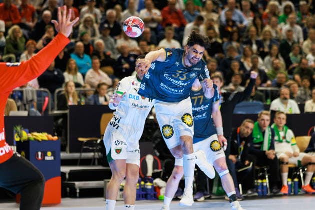 Eloy MORANTE MALDONADO (Bergischer HC 06, 33) erzielt ein Tor, Aktion, Torwurf GER, Fuechse Berlin vs. Bergischer HC, Handball, DHB-Pokal, LIDL Final4, Finale, Spielzeit 2025 2026, 19.04.2026, GER, Fuechse Berlin vs. Bergischer HC, Handball, DHB-Pokal, LIDL Final4, Finale, Spielzeit 2025 2026, 19.04.2026, Koeln Copyright: xEibnerxPressefoto OliverxSchmidtx EP_OST