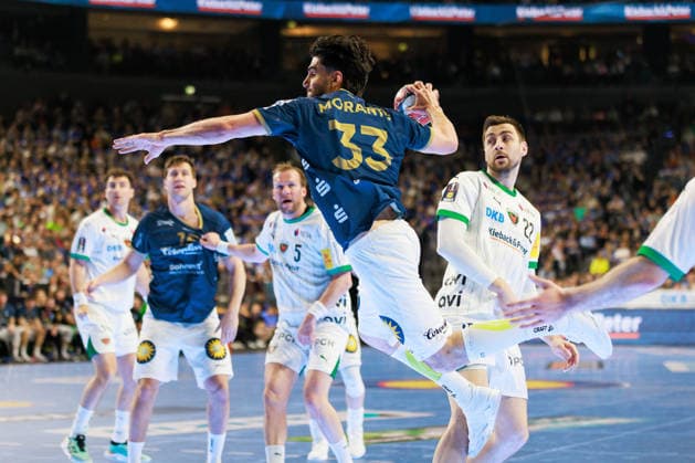 Eloy MORANTE MALDONADO (Bergischer HC 06, 33) erzielt ein Tor, Aktion, Torwurf GER, Fuechse Berlin vs. Bergischer HC, Handball, DHB-Pokal, LIDL Final4, Finale, Spielzeit 2025 2026, 19.04.2026, GER, Fuechse Berlin vs. Bergischer HC, Handball, DHB-Pokal, LIDL Final4, Finale, Spielzeit 2025 2026, 19.04.2026, Koeln Copyright: xEibnerxPressefoto OliverxSchmidtx EP_OST