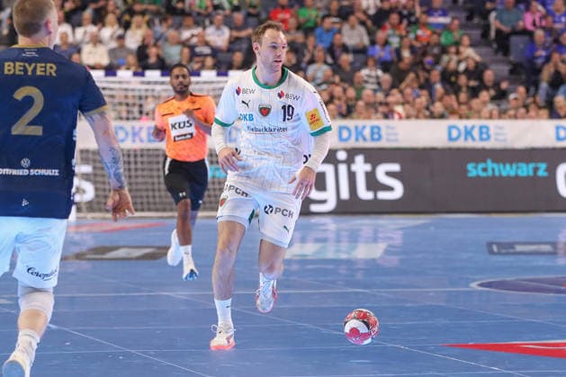 19.04.2026 ,xgox, Handball - DHB Pokal Finale Füchse Berlin - Bergischer HC emspor, v.l. Mathias Gidsel (Berlin, 19) am Ball, plays the ball Koeln