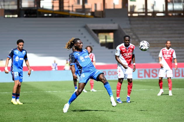 AS Monaco FC v AJ Auxerre - Ligue 1 McDonald s 2025 2026 14 Gideon MENSAH (aja) during the Ligue 1 McDonald s match between AS Monaco FC and AJ Auxerre at Stade Louis II on April 19, 2026 in Monaco, Monaco. Monaco Monaco  Copyright: xFEPx 776348355