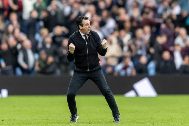 Aston Villa v Sunderland, Premier League GOAL scores 4-3 Aston Villa Head Coach Unai Emery runs onto pitch and celebrates during the Premier League match between Aston Villa and Sunderland at Villa Park, Birmingham, UK on 19 April 2026. Birmingham Villa Park West Midlands UK Editorial use only DataCo restrictions apply See www.football-dataco.com , Copyright: xManjitxNarotrax PSI-24107-0043