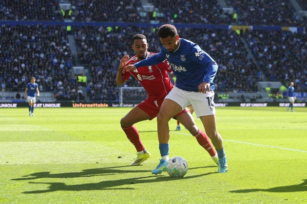 Ryan Gravenberch of Liverpool and Iliman Ndiaye of Everton Everton v Liverpool, Premier League, Football, Hill Dickinson Stadium, Liverpool, UK - 19 Apr 2026Liverpool Hill Dickinson Stadium United Kingdom EDITORIAL USE ONLY No use with unauthorised audio, video, data, fixture lists, club league logos or live services. Online in-match use limited to 120 images, no video emulation. No use in betting, games or single club league player publications.  Copyright: xPhilxOldham Shutterstockx 16832209bl