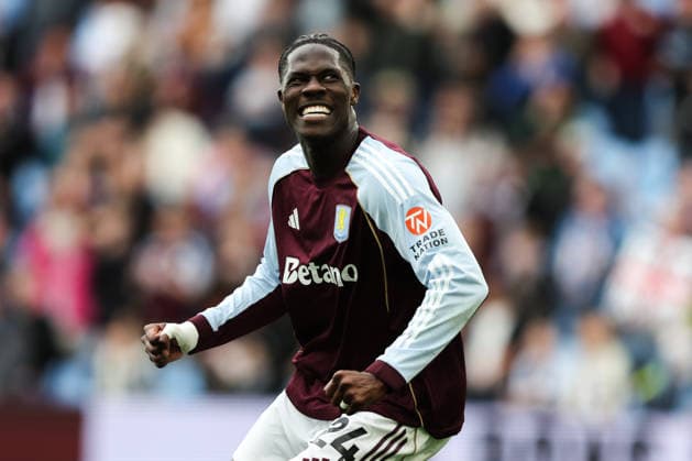Birmingham, England, 19th April 2026. Amadou Onana of Aston Villa celebrates his teams win after the Aston Villa vs Sunderland Premier League match at Villa Park, Birmingham. Picture credit should read: Gareth Evans Sportimage EDITORIAL USE ONLY. No use with unauthorised audio, video, data, fixture lists, club league logos or live services. Online in-match use limited to 120 images, no video emulation. No use in betting, games or single club league player publications. SPI_066_GE_Aston_Villa_vs_Sunderland SPI-4703-0066