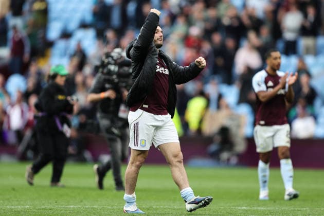 Birmingham, England, 19th April 2026. John McGinn of Aston Villa celebrates his teams win after the Aston Villa vs Sunderland Premier League match at Villa Park, Birmingham. Picture credit should read: Gareth Evans Sportimage EDITORIAL USE ONLY. No use with unauthorised audio, video, data, fixture lists, club league logos or live services. Online in-match use limited to 120 images, no video emulation. No use in betting, games or single club league player publications. SPI_070_GE_Aston_Villa_vs_Sunderland SPI-4703-0070