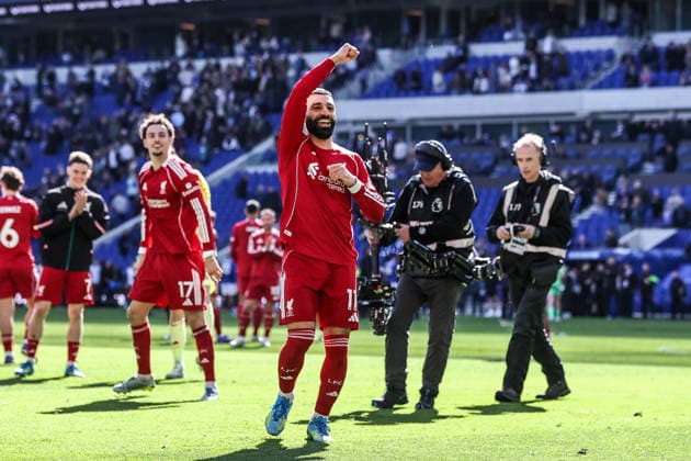Premier League: Everton v Liverpool Mohamed Salah of Liverpool celebrates the win during the Premier League match Everton vs Liverpool at Hill Dickinson Stadium, Liverpool, United Kingdom on 19 April 2026 (Photo by Alfie Cosgrove News Images) Liverpool Hill Dickinson Stadium Merseyside United Kingdom Copyright: xAlfiexCosgrove NewsxImagesx