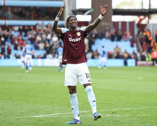 Aston Villa v Sunderland, Premier League Tammy Abraham of Aston Villa celebrates after the Aston Villa v Sunderland Premier League match at Villa Park, Birmingham, England on 19 April 2026 Credit: Ian Stephen Every Second Media Editorial use only. All images are copyright Every Second Media Limited. No images may be reproduced without prior permission. All rights reserved. Premier League and Football League images are subject to licensing agreements with Football DataCo Limited. see https: www.football-dataco.com Copyright: xIMAGO EveryxSecondxMediax ESM-1927-0040 IanxStephenx xEveryxSecondxMediax