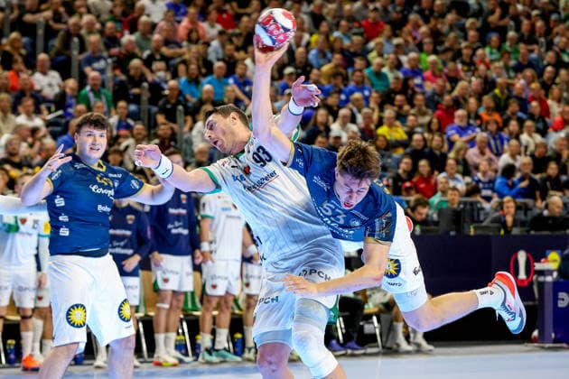 19.04.2026, xsscx, Handball, DHB-Pokal Lidl Final4, Finale, Füchse Berlin - Bergischer HC, Saison 2025 2026 Herren, Lanxess Arena, Köln: Mijajlo Marsenic (Füchse Berlin 93) im Zweikampf gegen Sören Steinhaus (Bergischer HC 53) Photo: xSandraxScherningxPressefotoKochx Nordrhein-Westfalen Deutschland