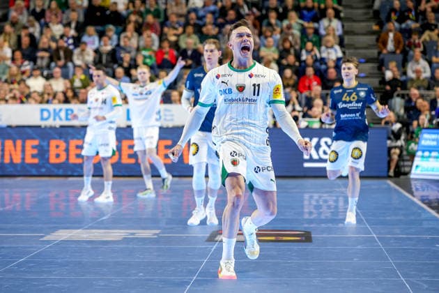 19.04.2026, xsscx, Handball, DHB-Pokal Lidl Final4, Finale, Füchse Berlin - Bergischer HC, Saison 2025 2026 Herren, Lanxess Arena, Köln: Lasse Andersson (Füchse Berlin 11) feiert einen Treffer Photo: xSandraxScherningxPressefotoKochx Nordrhein-Westfalen Deutschland
