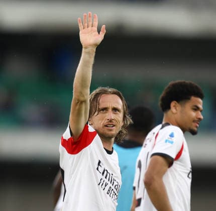 April 19, 2026, Verona, Veneto, Italy: LUKA MODRIC of AC MILAN celebrates winning 1:0 Matchday 33 of 38 of the Serie A 2025 26 between HELLAS VERONA and AC MILAN at the Bentegodi Stadium in Verona, Italy. AC MILAN won 1:0. Soccer 2026: Hellas Verona 0:1 AC Milan  - ZUMAc179 20260419_zep_c179_015 Copyright: xMickaelxChavetx