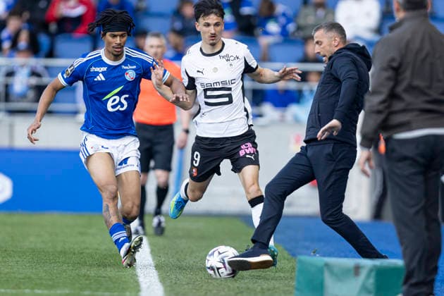 FOOTBALL : Racing de Strasbourg - Stade Rennes F. C - Ligue 1 - Stade de la Meinau - 19 04 2026 Maximilian Oyedele 8 Racing de Strasbourg  Copyright: xelyxandroxcegarrax