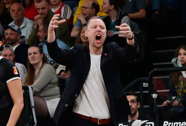 GER, 1. BBL, Veolia Towers Hamburg vs SC Rasta Vechta 19.04.2026,,GER, 1. BBL, Veolia Towers Hamburg vs SC Rasta Vechta, im Bild Head-Coach Christian Held (RASTA Vechta)