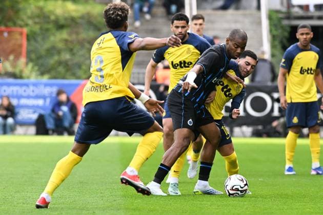 Club s Raphael Onyedika and Union s Kevin Rodriguez pictured in action during a soccer match between Royale Union Saint-Gilloise and Club Brugge, Sunday 19 April 2026 in Brussels, on the third day of the Champion s Play-offs (PO1) of the 2025-2026 Jupiler Pro League first division of the Belgian championship. JILLxDELSAUX  x171355193x