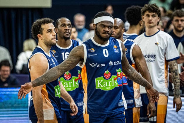 Rostock, Deutschland 19. April 2026: 1. BBL - 2025 2026 - Sp. 30 - Rostock Seawolves gegen ratiopharm ulm Im Bild: vorne TJ Crockett Jr. (Rostock Seawolves) unzufrieden auf dem Spielfeld. Copyright: xFotostandx xVoelkerx