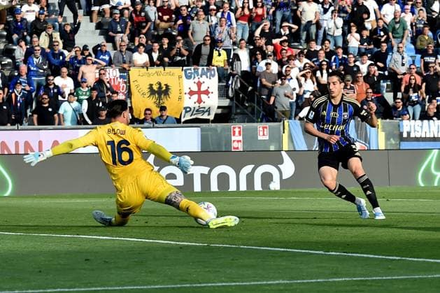 Samuele Angori (Pisa) opportunity during Pisa SC vs Genoa CFC, Italian soccer Serie A match in Pisa, Italy, April 19 2026  Copyright: xGabrielexMasotti IPAxSportx xipa-agency.netx xx IPA_74082154 IPA_Agency_IPA74082154