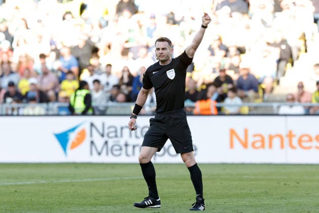 FC Nantes v Stade Brestois 29 - Ligue 1 McDonald s 2025 2026 Guillaume PARADIS (ARBITRE) during the Ligue 1 McDonald s match between Nantes and Brest at Stade de la Beaujoire on April 19, 2026 in Nantes, France. Nantes France  Copyright: xFEPx 776348358