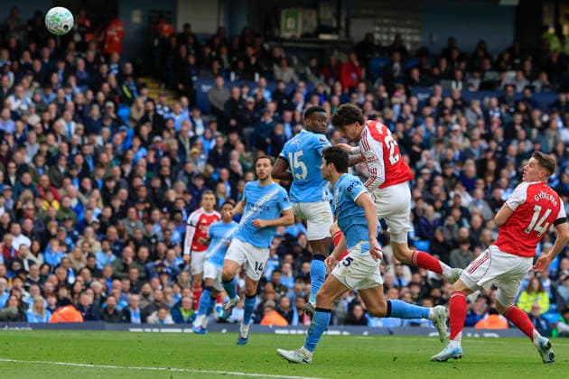 Manchester City v Arsenal, Premier League Kai Havertz (29) of Arsenal heads the ball just over the bar during the Premier League match between Manchester City and Arsenal at the Etihad Stadium, Manchester, UK on 19 April 2026. Manchester Etihad Stadium Manchester UK Editorial use only DataCo restrictions apply See www.football-dataco.com , Copyright: xConorxMolloyx PSI-24102-0078