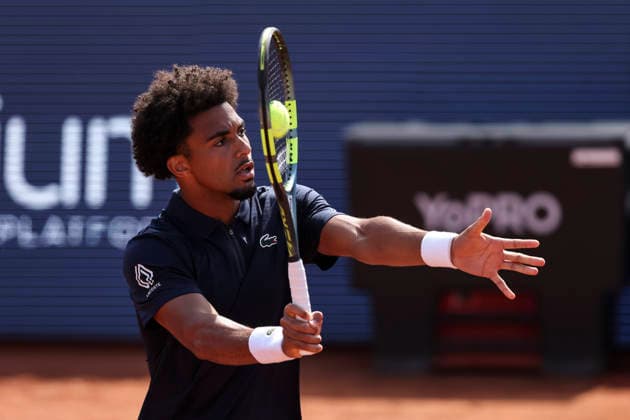 April 19, 2026, Barcelona, Barcelona, Spain: Arthur Fils of France in action against Andrey Rublev of Russia during the Final tennis match of the Barcelona Open Banc Sabadell - Conde Godo 2026 Day 9 at Real Club de Tenis Barcelona on April 19, 2026 in Barcelona, Spain. Barcelona Open Banc Sabadell - Conde Godo 2026 Day 9  - ZUMAa181 20260419_zaa_a181_105 Copyright: xJavierxBorregox