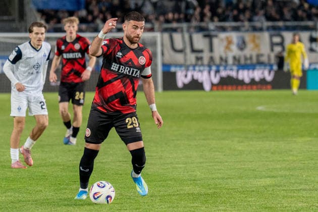 Dritte Liga: SV Wehen Wiesbaden vs SV Waldhof Mannheim, 19.04.2026 Am Ball Fatih Kaya (SV Wehen Wiesbaden, 29) Dritte Liga: SV Wehen Wiesbaden vs SV Waldhof Mannheim, Brita-Arena, 19.04.2026 DFB DFL REGULATIONS PROHIBIT ANY USE OF PHOTOGRAPHS AS IMAGE SEQUENCES AND OR QUASI-VIDEO. Copyright: xBEAUTIFULxSPORTS Hillx