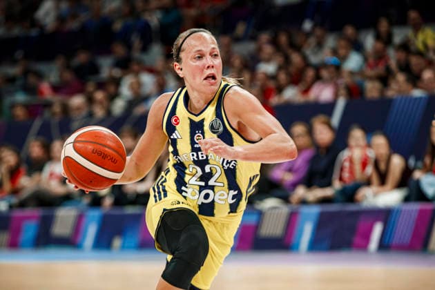 ESP: Galatasaray Cagdas Faktoring v Fenerbahce Opet. Final game Euroleague Women Final Six 2026 Julie Allemand during the Euroleague Women final game between Galatasaray Cagdas Faktoring and Fenerbahce Opet played at Principe Felipe Arena on April 19, 2026 in Zaragoza, Spain. Zaragoza Spain Basketball Copyright: xDanielxMarzo AgenciaxLOFx