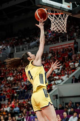 ESP: Galatasaray Cagdas Faktoring v Fenerbahce Opet. Final game Euroleague Women Final Six 2026 Olcay Cakir during the Euroleague Women final game between Galatasaray Cagdas Faktoring and Fenerbahce Opet played at Principe Felipe Arena on April 19, 2026 in Zaragoza, Spain. Zaragoza Spain Basketball Copyright: xDanielxMarzo AgenciaxLOFx