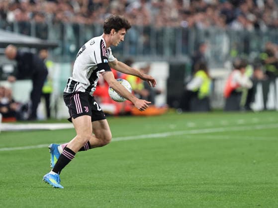 Juventus FC v Bologna FC 1909 - Serie A Andrea Cambiaso participates in the Serie A 2025-2026 match between Juventus and Bologna in Torino, Italy, on April 19, 2026. Torino Italy  Copyright: xLorisxRosellix originalFilename:roselli-juventus260419_npk8Z.jpg
