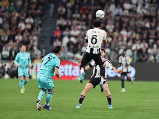 Juventus FC v Bologna FC 1909 - Serie A Lloyd Kelly participates in the Serie A 2025-2026 match between Juventus and Bologna in Torino, Italy, on April 19, 2026. Torino Italy  Copyright: xLorisxRosellix originalFilename:roselli-juventus260419_np0yT.jpg
