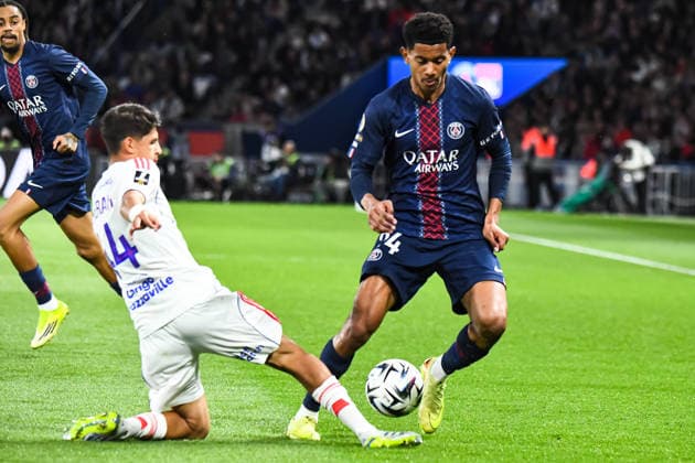 FOOTBALL : Paris Saint Germain vs Olympique Lyonnais - Ligue 1 - JournÃ e 30 - 19 04 2026 Khalis Merah (OL) Senny Mayulu (Paris SG) ParisFrance  Copyright: xBaptistexAutissierx