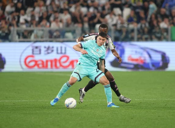 Nicolo Cambiaghi of Bologna during the Italian Serie A, football match between Juventus FC and Bologna FC on 19 April 2026, at Allianz Stadium Turin, Italy. Photo Nderim Kaceli  Copyright: xNderimxKaceli IPAxSportx xipa-agency.netx xx IPA_74087950 IPA_Agency_IPA74087950