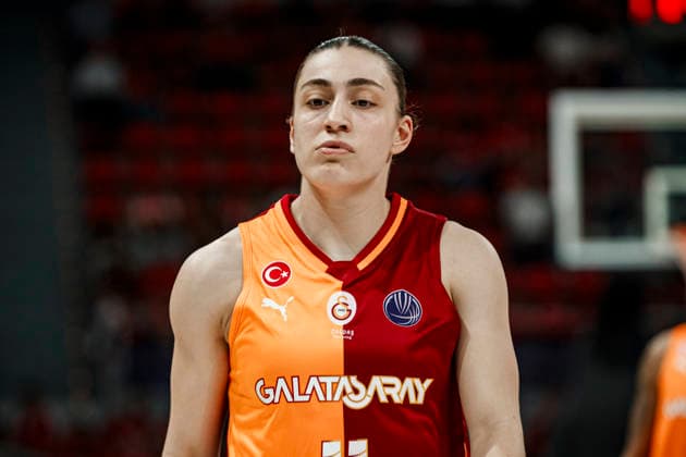 ESP: Galatasaray Cagdas Faktoring v Fenerbahce Opet. Final game Euroleague Women Final Six 2026 Derin Erdogan during the Euroleague Women final game between Galatasaray Cagdas Faktoring and Fenerbahce Opet played at Principe Felipe Arena on April 19, 2026 in Zaragoza, Spain. Zaragoza Spain Basketball Copyright: xDanielxMarzo AgenciaxLOFx