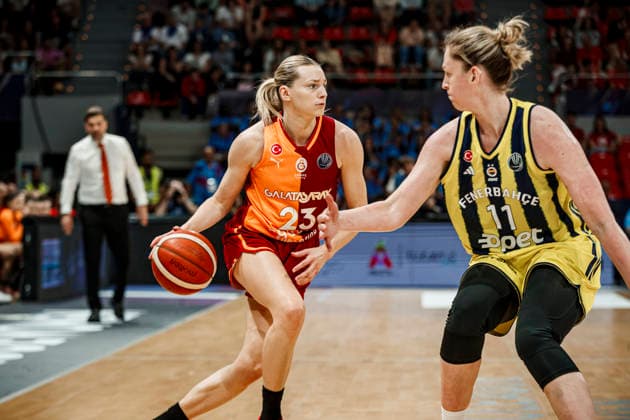 ESP: Galatasaray Cagdas Faktoring v Fenerbahce Opet. Final game Euroleague Women Final Six 2026 Marine Johannes and Emma Messeman during the Euroleague Women final game between Galatasaray Cagdas Faktoring and Fenerbahce Opet played at Principe Felipe Arena on April 19, 2026 in Zaragoza, Spain. Zaragoza Spain Basketball Copyright: xDanielxMarzo AgenciaxLOFx